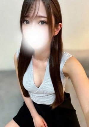 深田ひな