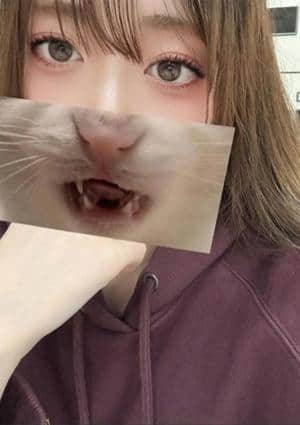 秋山ゆな