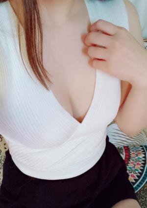 七瀬ゆい