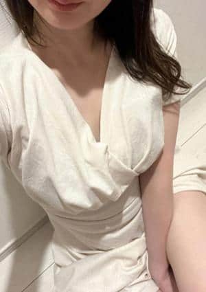 倉沢めぐ