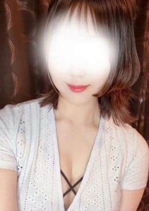 山岡 なつ