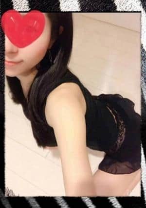 梅水晶あき