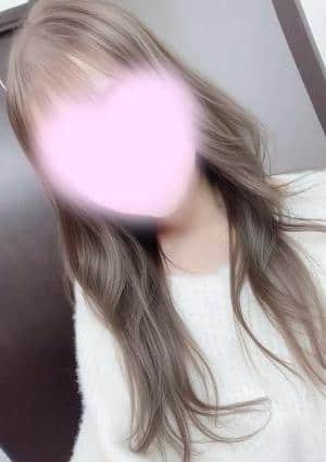 皐月えみり