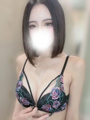 月花ひとみ