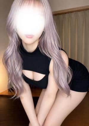 若月みんと
