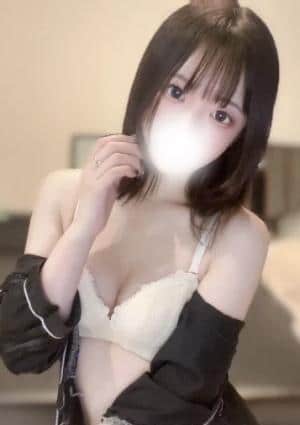 鶴巻 せな