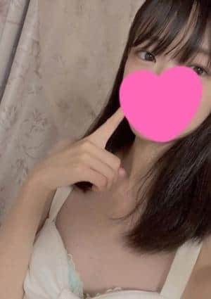 マナミ