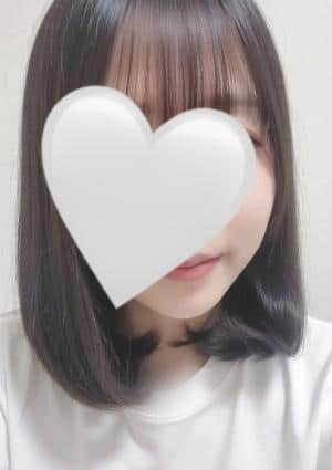 新人りこ
