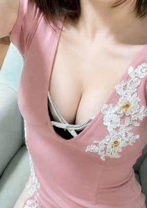 紅羽くれは