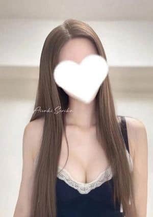 愛咲せりか