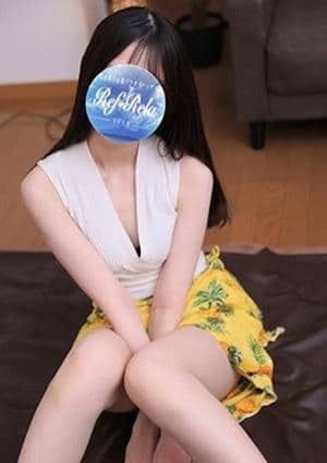 平井みれい