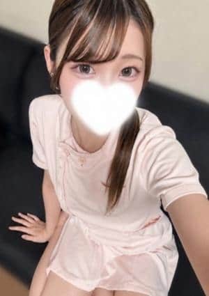 愛川 なゆ