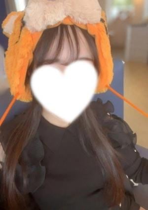 山岸 ひめな
