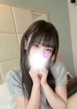 若槻ゆめ