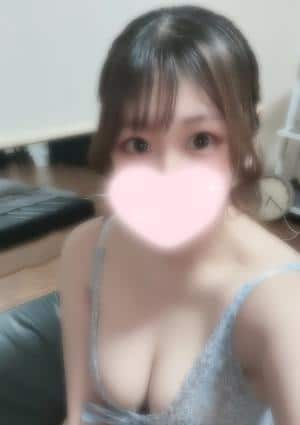 成嶋なる