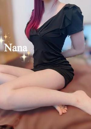 星野なな