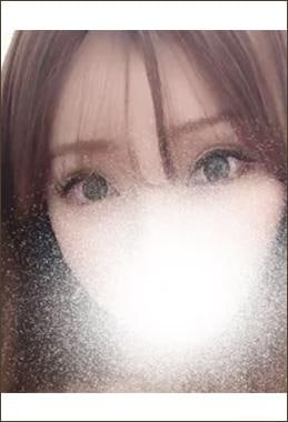 ヒトミ