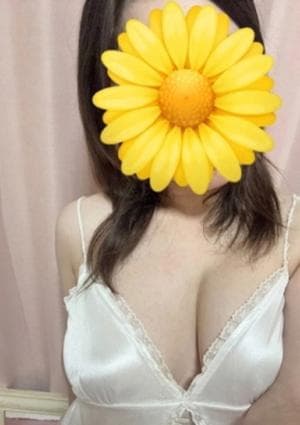 みら