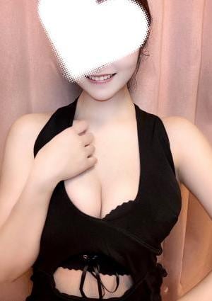 もえな