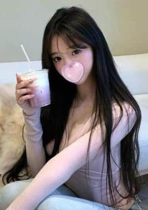 エミ