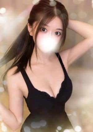 長谷川なぎ