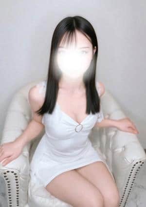 白峰れいな