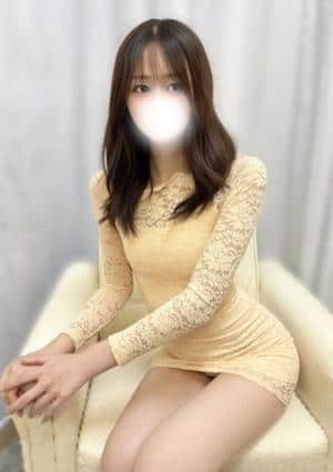 柚木みなみ