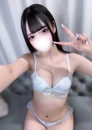 水瀬 ななみ