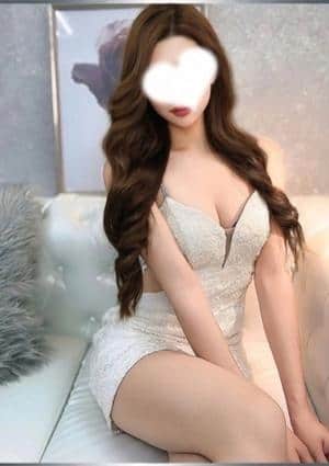 黒川レナ