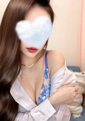 東条かれん