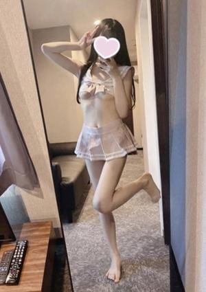 夢川 なこ