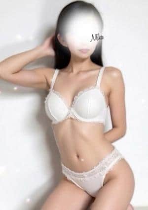 綾瀬 みか