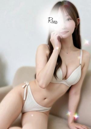 美波 れな