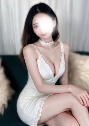 白間 なぎさ