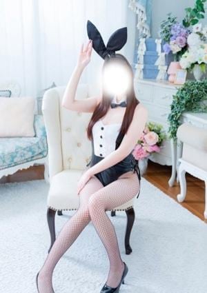 深川なこ