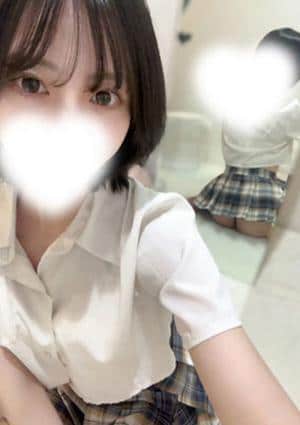 滝沢なつは