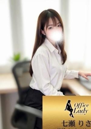 七瀬りさ