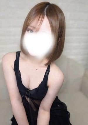 小雪ゆゆ