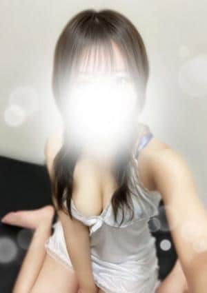 二葉 まゆ