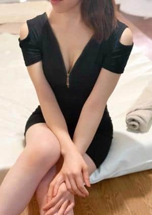 成宮ゆうな
