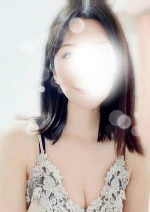 小川 れな