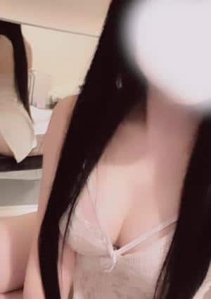 新人らら