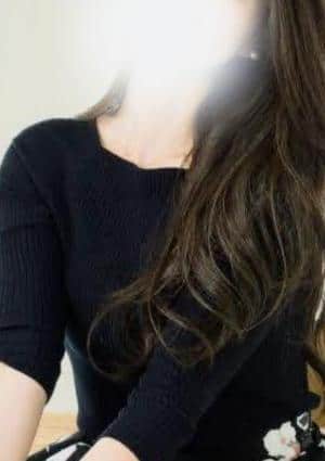 あきな