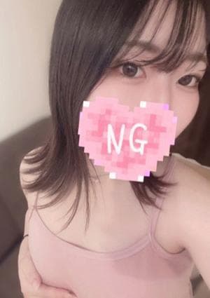 一真優まゆ