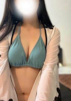 玉城えま