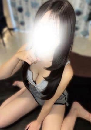 小松 なるみ