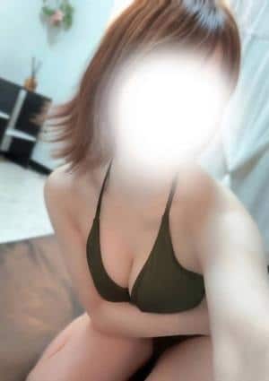 麻生 みな