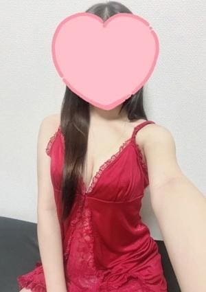 新人 さな