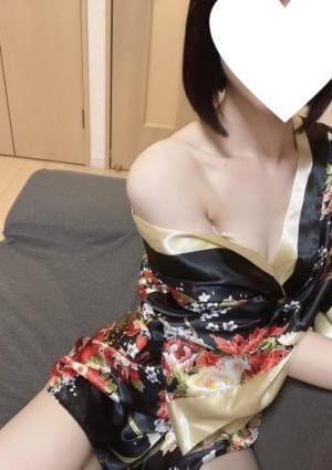 小鳥遊 もえ