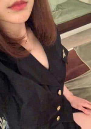 白石リサ